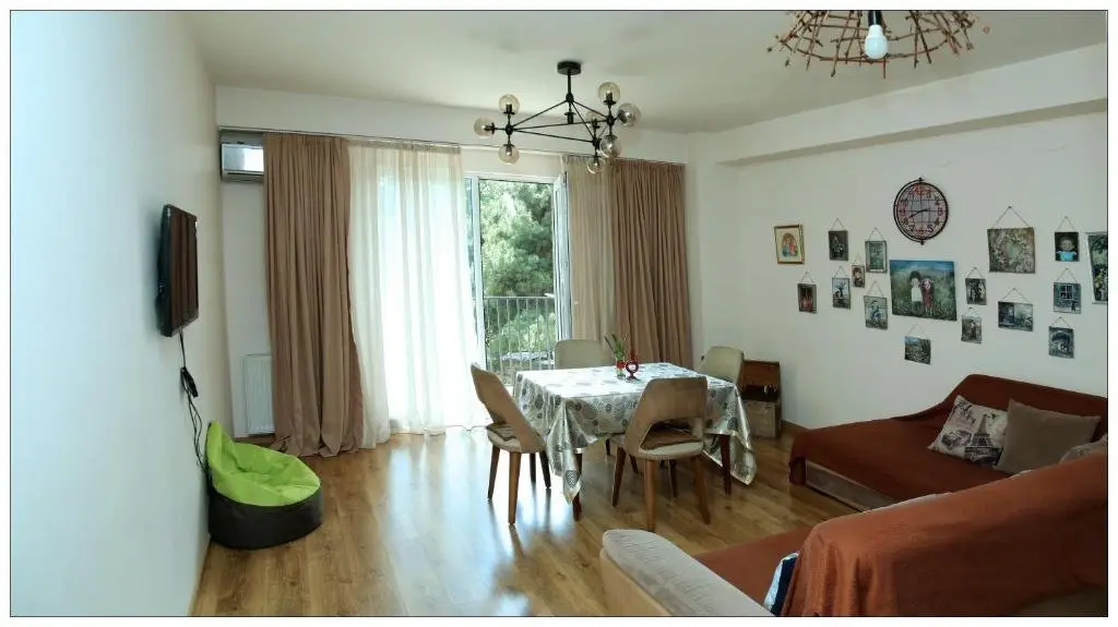 Тбилиси: M2 Apartament