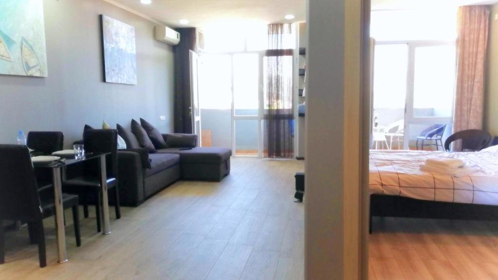 Батуми: Mountain View Apartments In 150M To The Black Sea