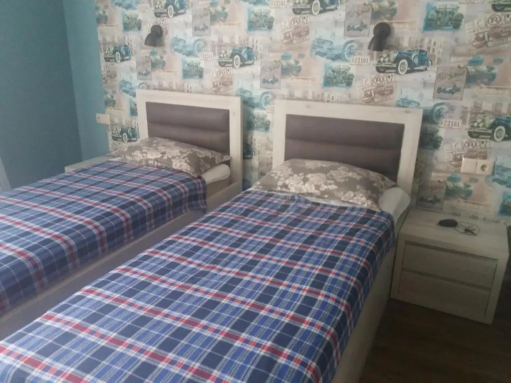 Батуми: apartment with 3 bedrooms with amazing view to black sea beach in old building