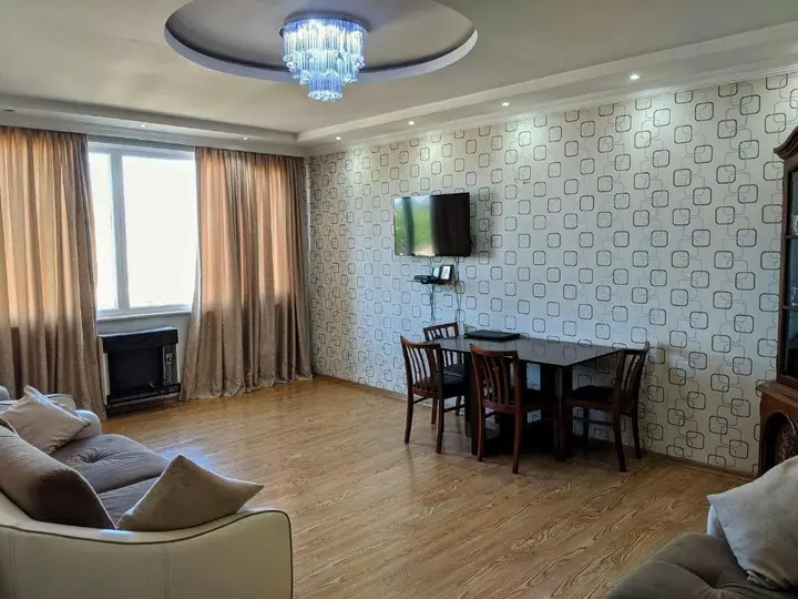 Кобулети: apartment with balcony