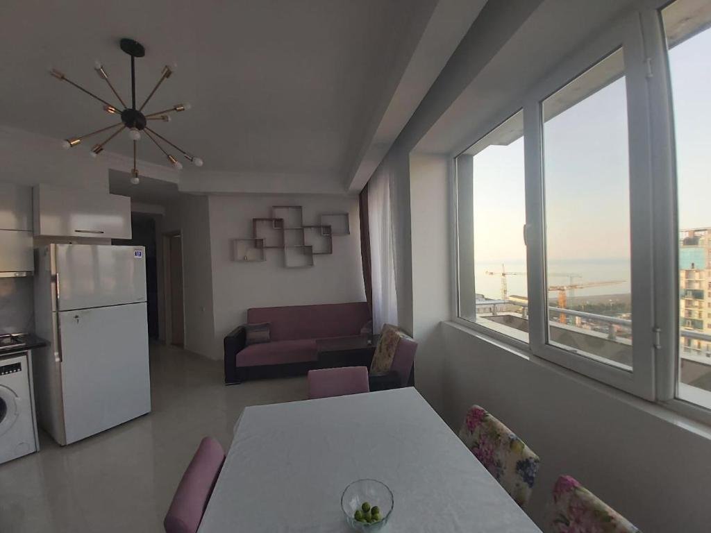 Батуми: 3-bedroom apartment. in batumi, with sea view.