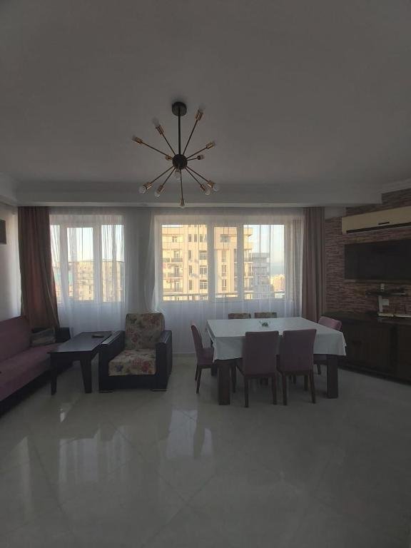 Батуми: 3-bedroom apartment. in batumi, with sea view.