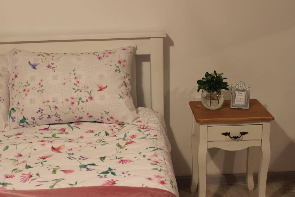 Кутаиси: House N 33