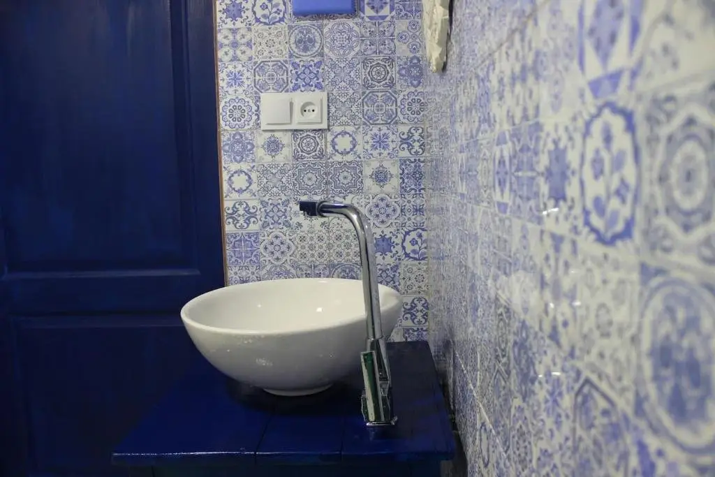 Кутаиси: House N 33