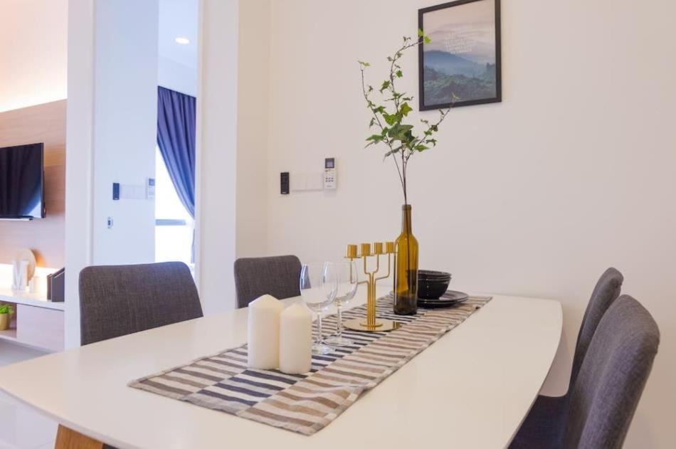 Тбилиси: New High Floor Comfort Suite With Jacuzzi