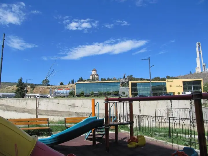 Тбилиси: 51 sq.m. appartment