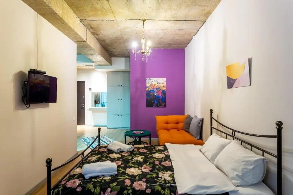 Тбилиси: Bright & Stylish Studio In The Heart Of Tbilisi