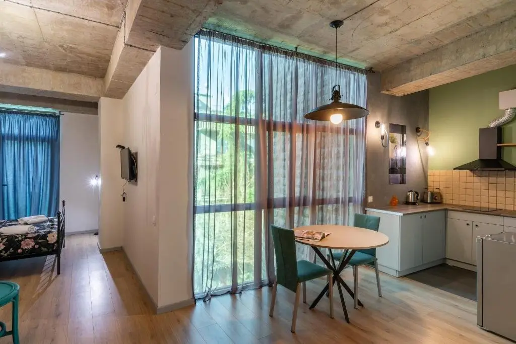 Тбилиси: Bright & Stylish Studio In The Heart Of Tbilisi