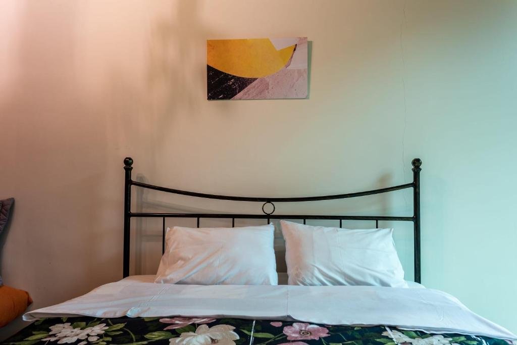 Тбилиси: Bright & Stylish Studio In The Heart Of Tbilisi