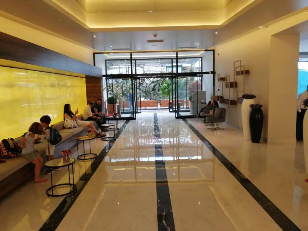 Батуми: Orbi City Towers Apartments 815,817