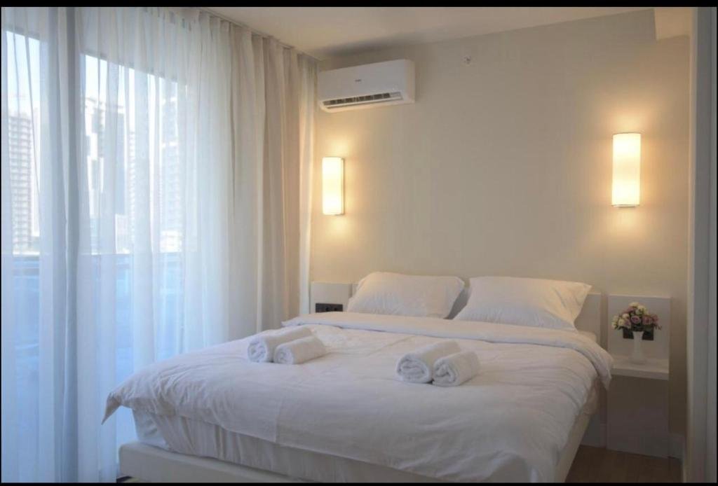 Батуми: Luxury Apartment On 34Th Floor In Twin Towers Batumi