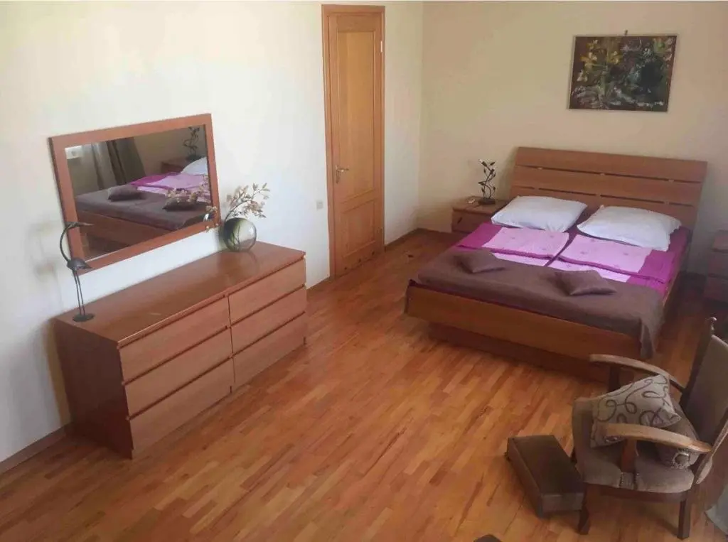 Тбилиси: Luxury 4 Bedrooms Apartment With The View