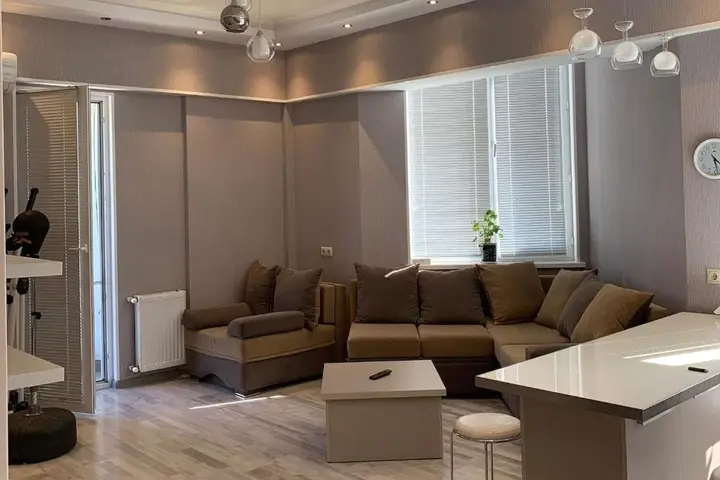 Тбилиси: House 77 Your Happy Place_