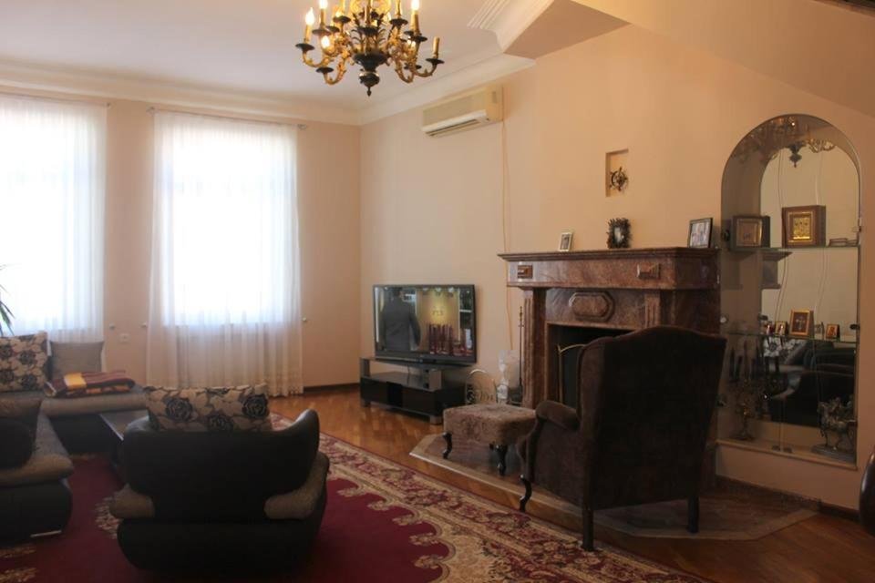 Батуми: Apartment On Kostava 21