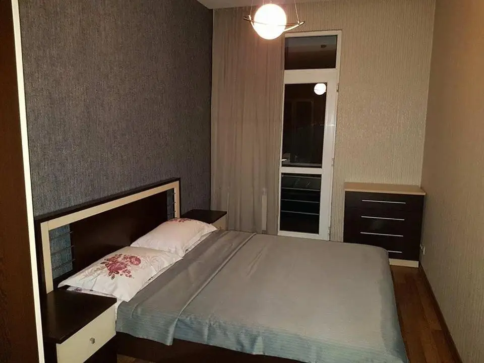 Батуми: Apartment on Vakhtang Gorgasali 74