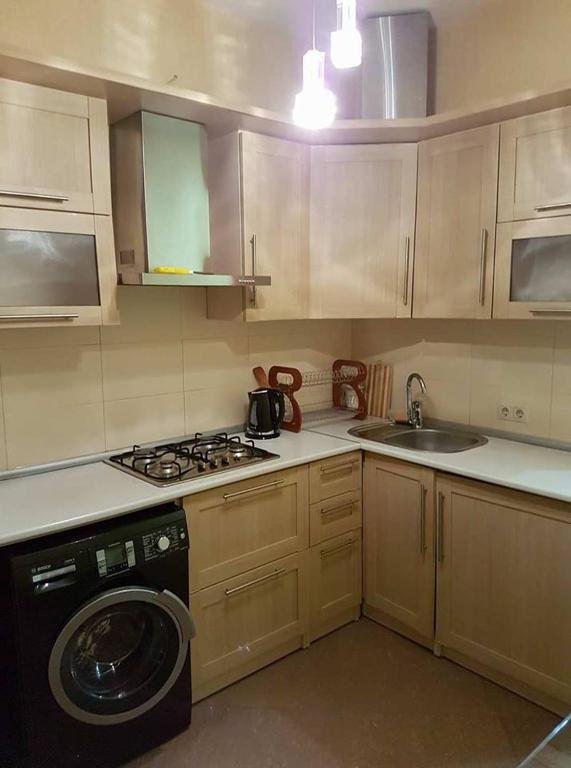 Батуми: Apartment on Vakhtang Gorgasali 74