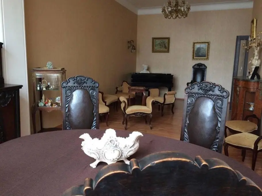 Тбилиси: Apartment Chavchavadze 11