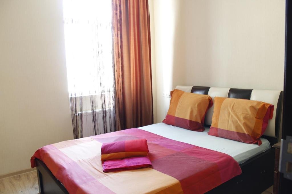 Тбилиси: Apartment on Sulkhan Tsintsadze 45