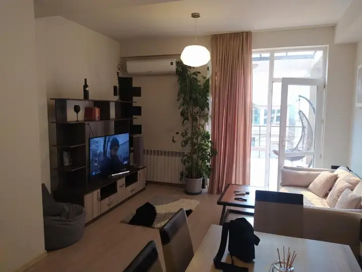 Тбилиси: Lovely -80m2 - 1 bedroom Apartment
