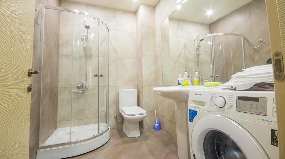 Тбилиси: Lovely -80m2 - 1 bedroom Apartment