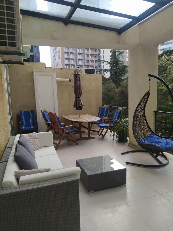 Тбилиси: Lovely -80m2 - 1 bedroom Apartment