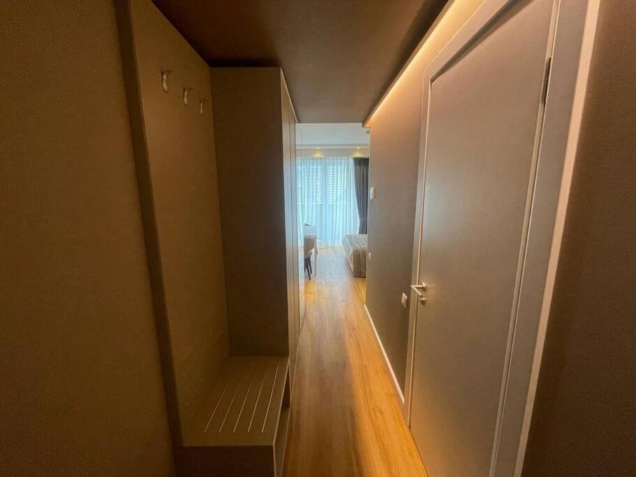Батуми: Leo Group Luxury Apartment 18-32 Alliance Palace