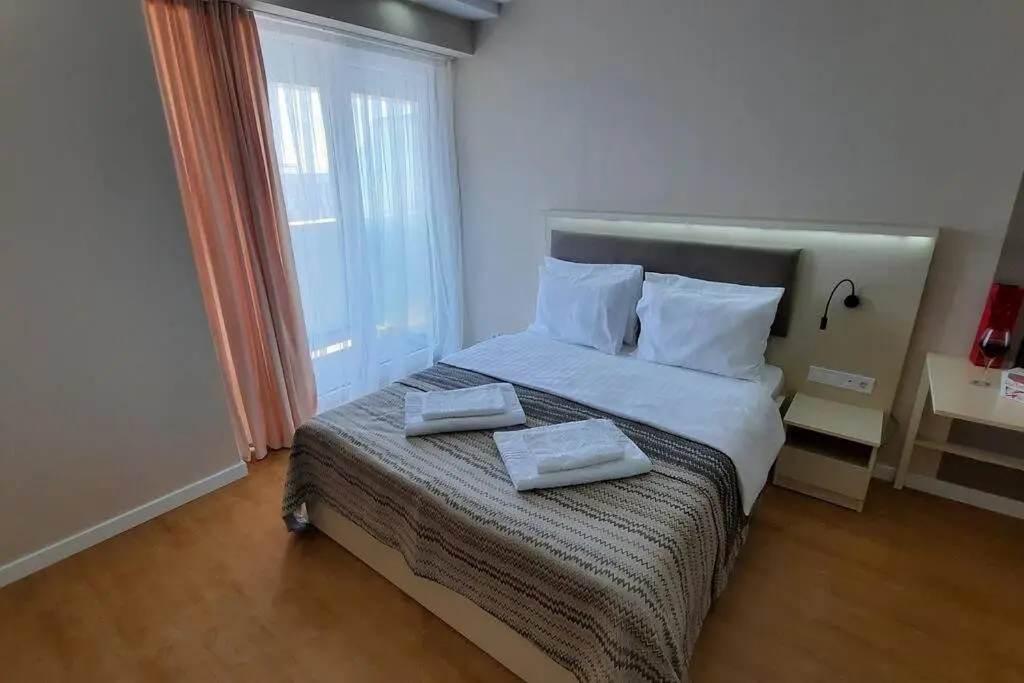 Батуми: Leo Group Luxury Apartment 18-30 Alliance Palace