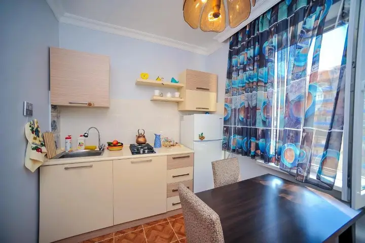 Батуми: Apartment on khimchiashvili 25
