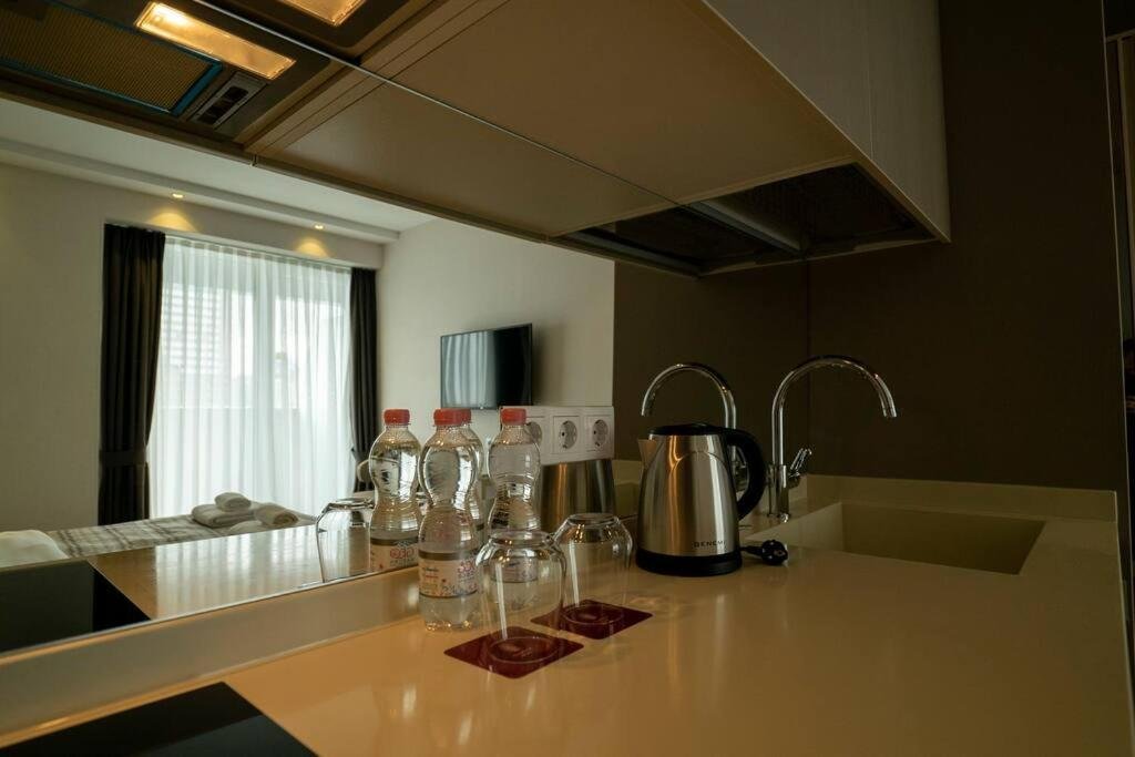 Батуми: Leo Group Luxury Apartment 1828 Alliance Palace
