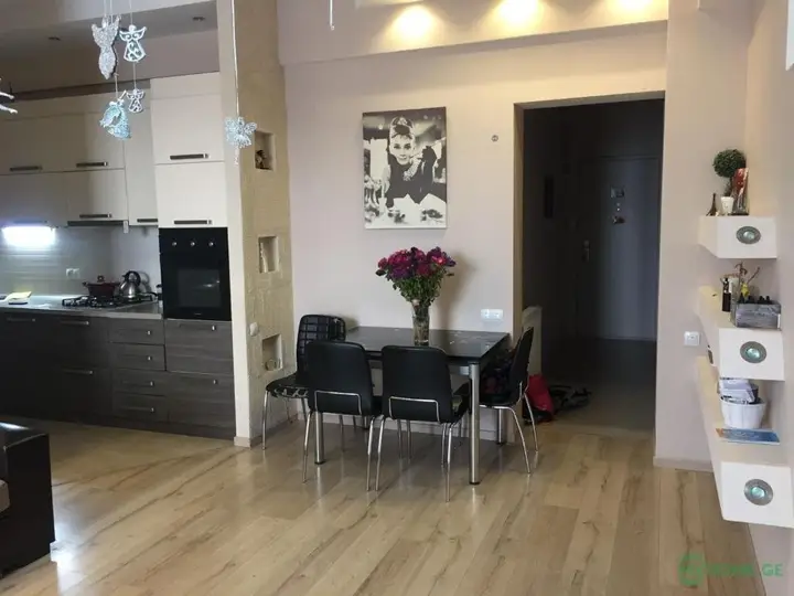 Тбилиси: 2 Bedroom Home