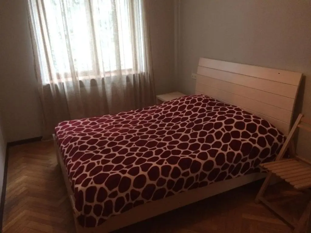 Тбилиси: Apartment Nutsubidze 77/b
