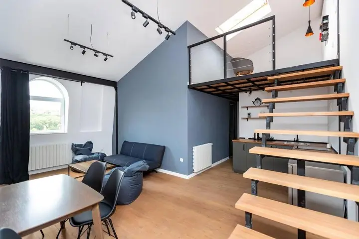 Тбилиси: Mezzanine Style Apt. With Breathtaking Views