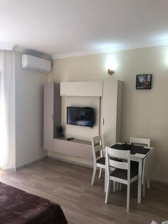 Тбилиси: Laski Aparthotel Near Dinamo