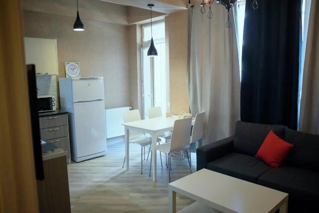 Тбилиси: Apartment Petre Kavtaradze 19