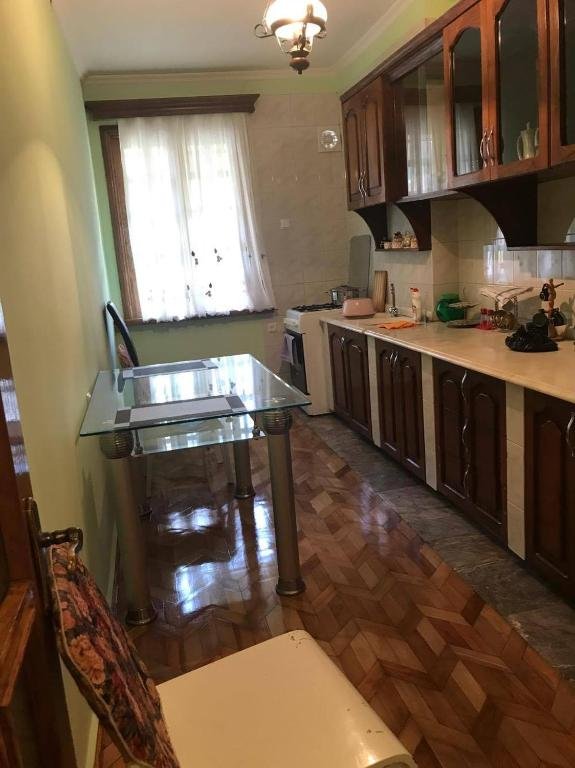 Батуми: Apartment on Griboedova 28