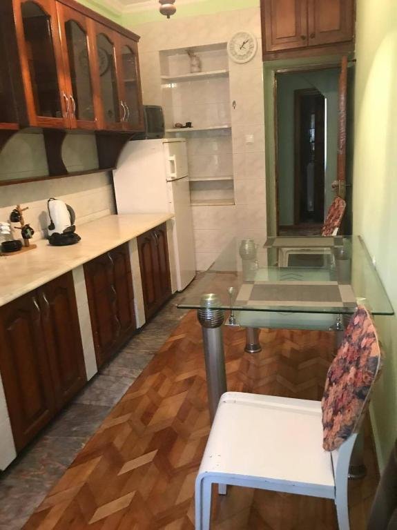 Батуми: Apartment on Griboedova 28