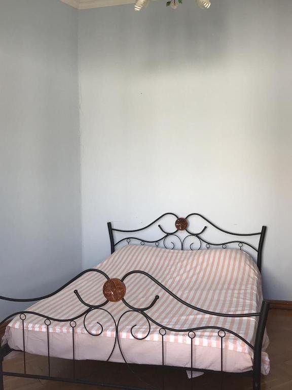 Кутаиси: Merab Kostava Street 69 Apartment