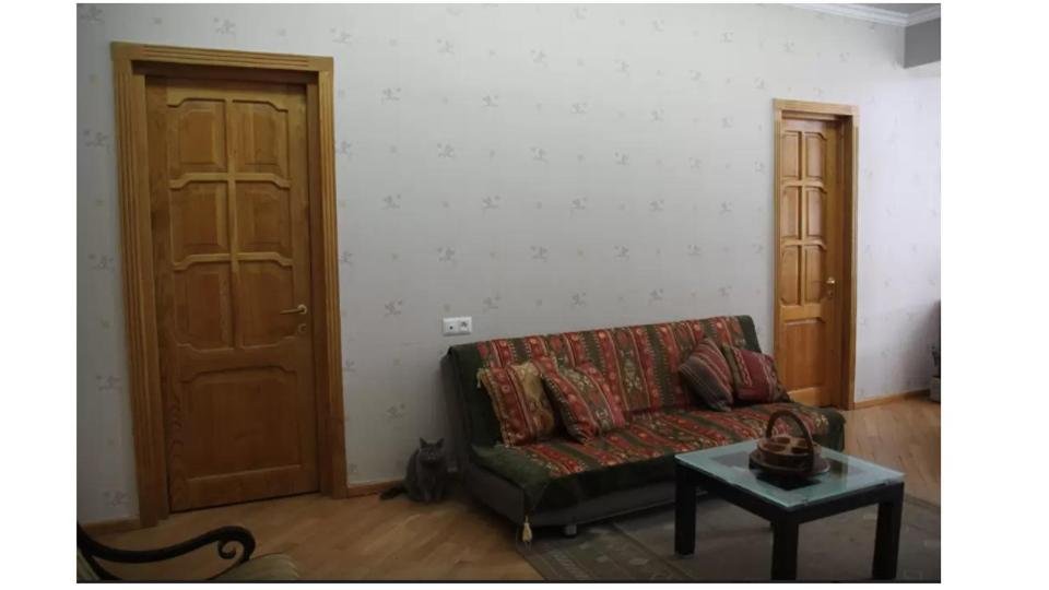 Тбилиси: Apartment Chikovani 2/7