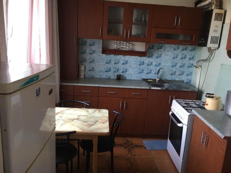 Тбилиси: Apartment Nutsubidze 10