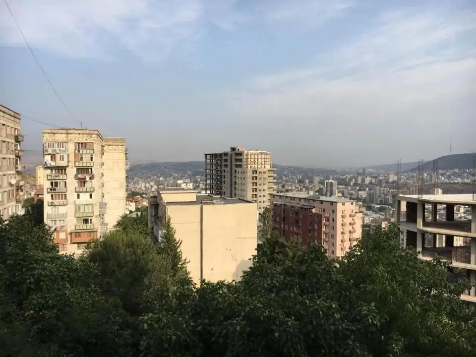 Тбилиси: Apartment Nutsubidze 10