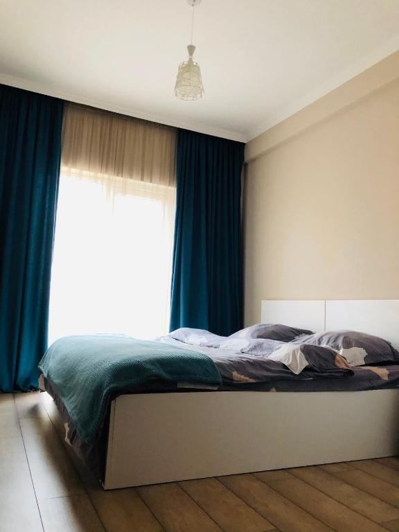 Тбилиси: Hualing 602