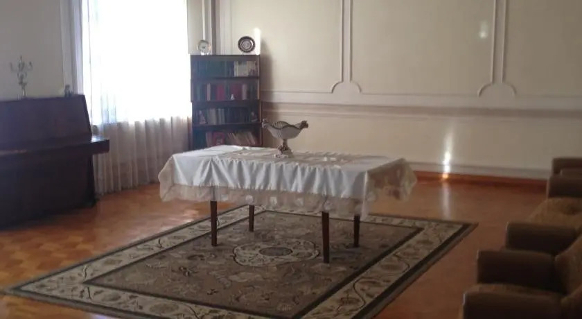 Зугдиди: Hostel Villaanna