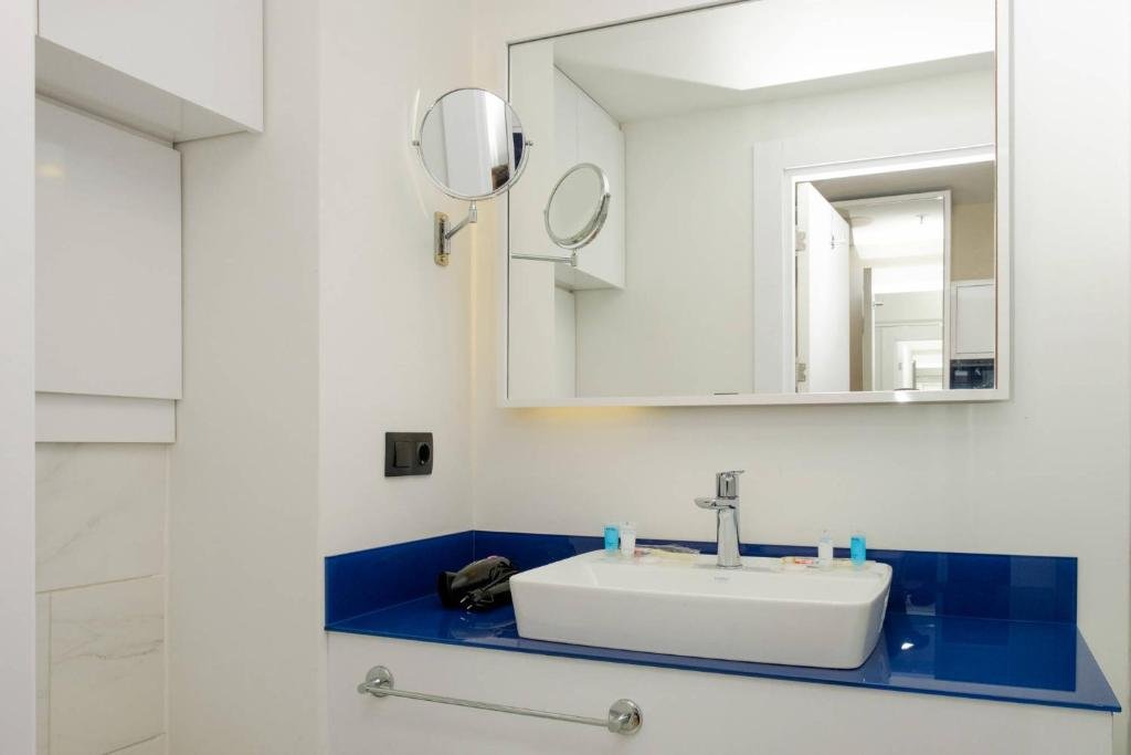 Батуми: Orbi City Room 543