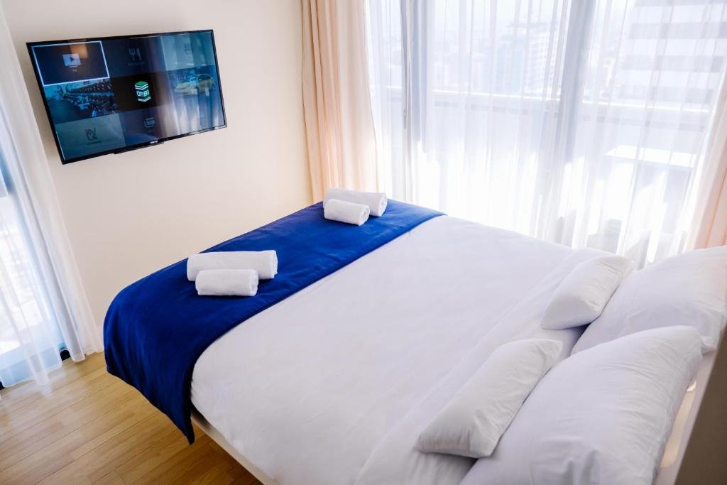 Батуми: Hotel Orbi City Suite