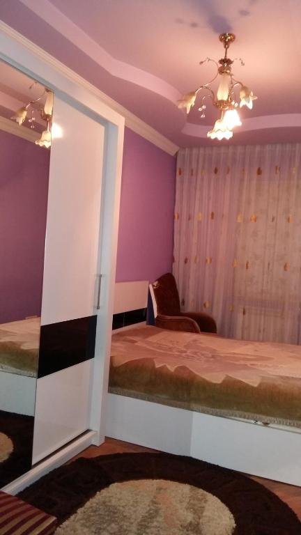 Тбилиси: Apartment on Sulkhan Tsintsadze 49