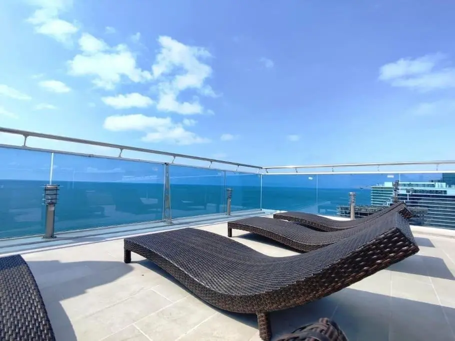 Батуми: Leo Group Apartment 14-301A Sunrise Batumi