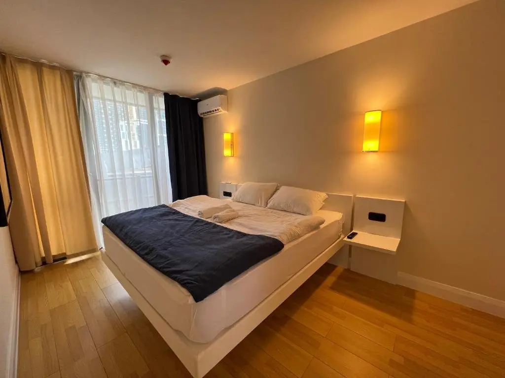 Батуми: Orby City 60 - Apartment with bedroom