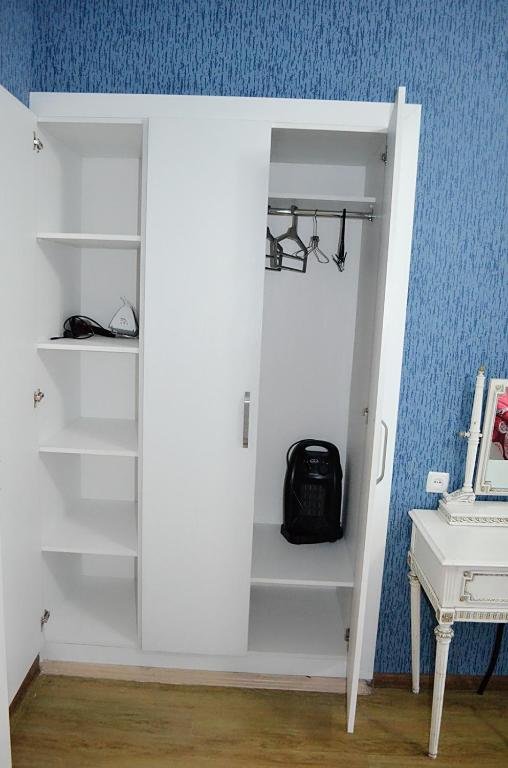 Тбилиси: Apartment on Samghebro Street 6