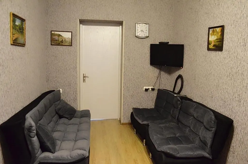 Тбилиси: Apartment on Samghebro Street 6