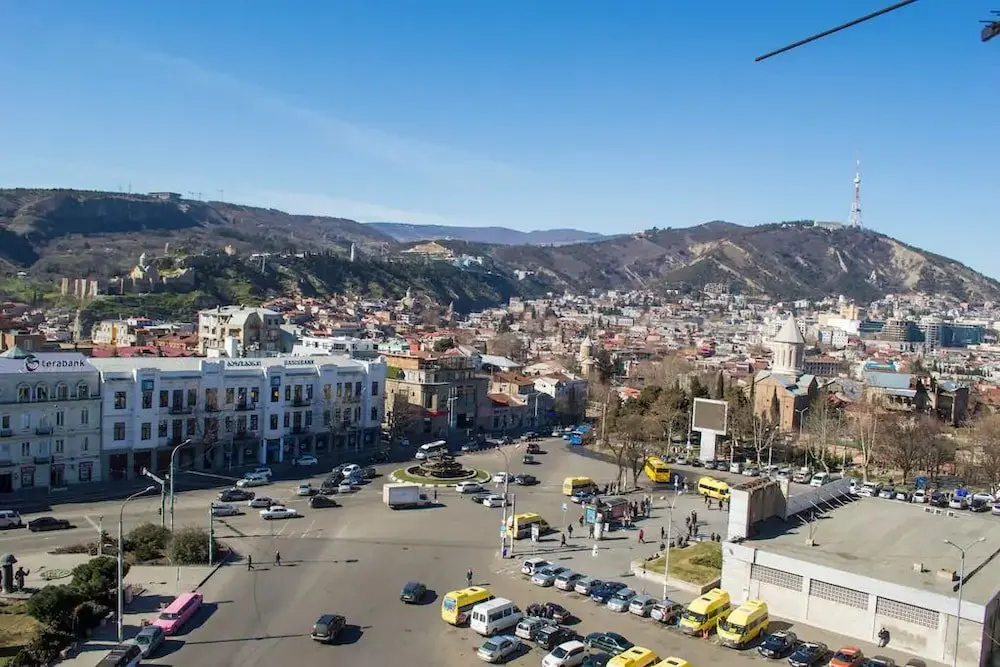 Тбилиси: Avlabari City View Apartment